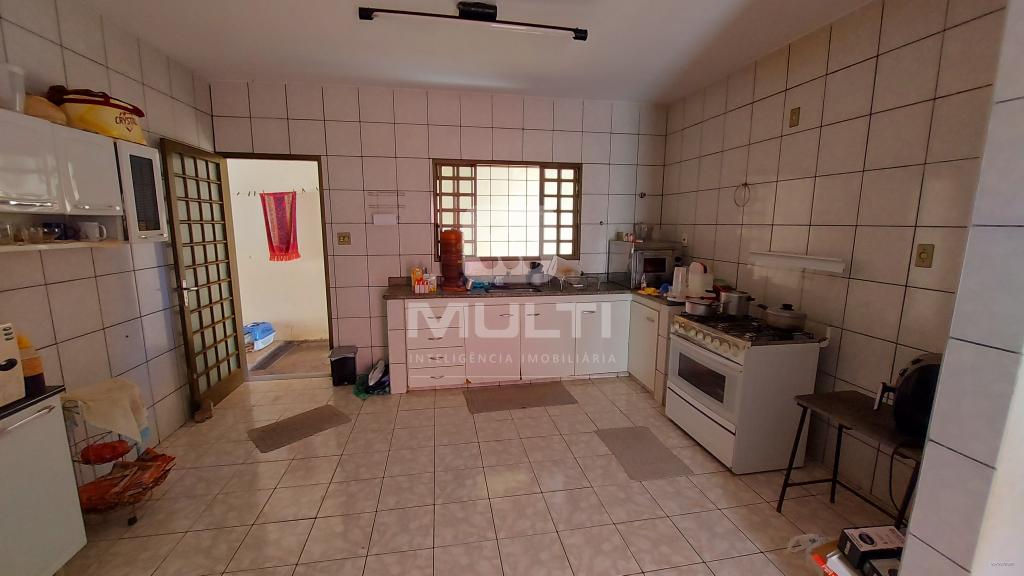 Casa, 3 quartos, 180 m² - Foto 3