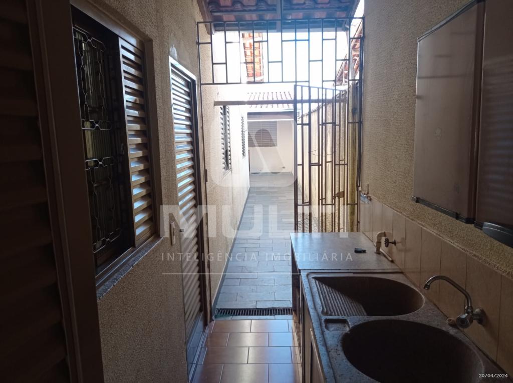 Casa, 3 quartos, 170 m² - Foto 2