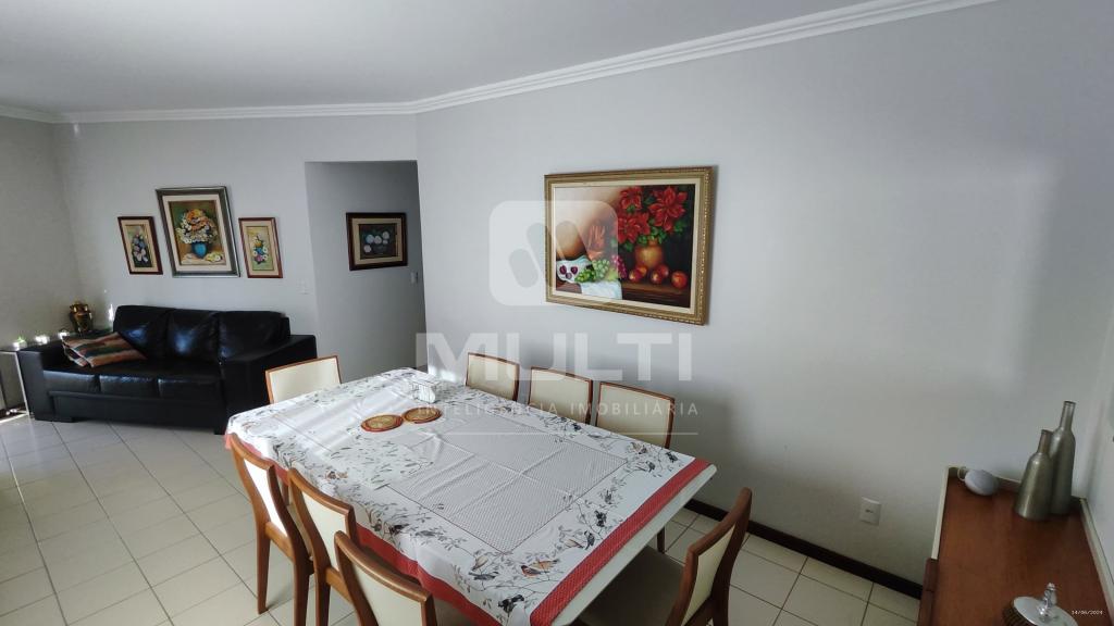 Apartamento à venda com 4 quartos, 130m² - Foto 2
