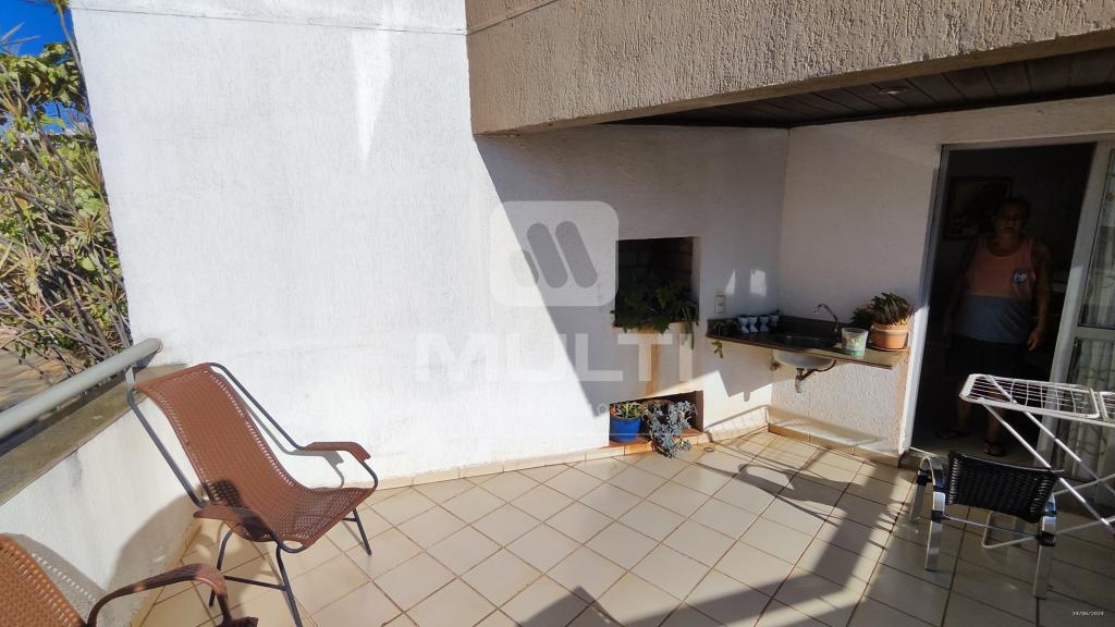 Apartamento à venda com 4 quartos, 130m² - Foto 4