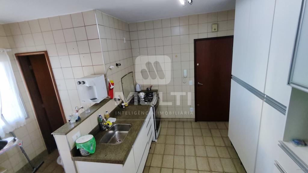 Apartamento à venda com 4 quartos, 130m² - Foto 5