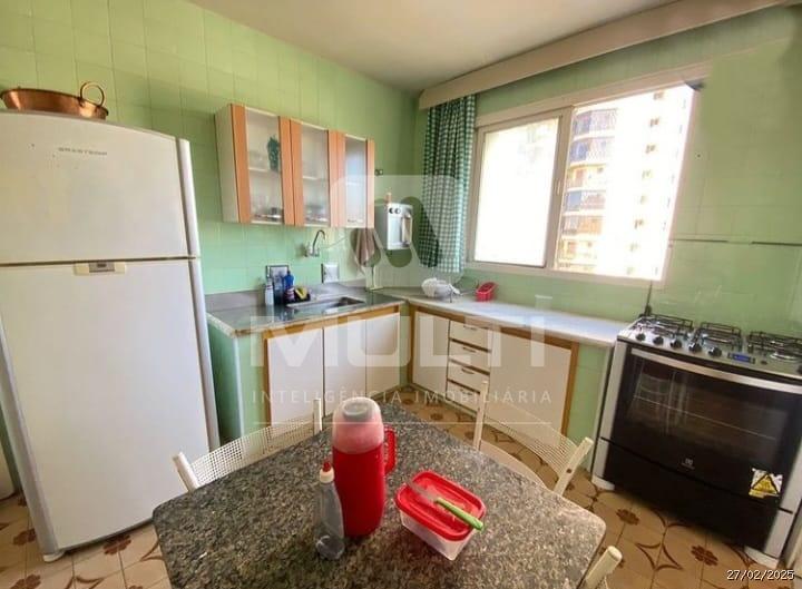 Apartamento à venda com 4 quartos, 176m² - Foto 4