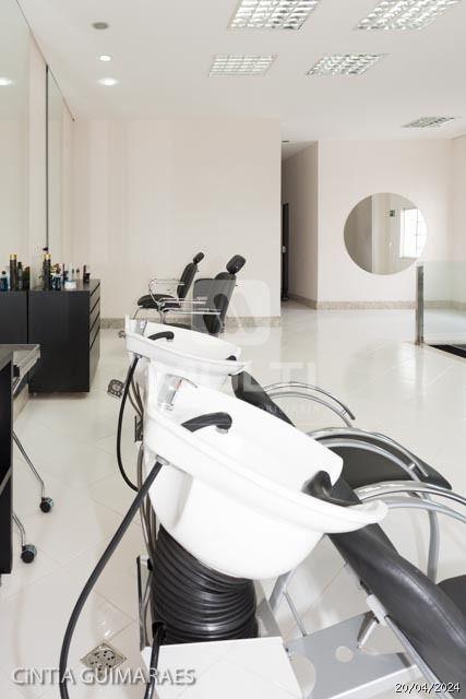 Prédio Inteiro à venda com 1 quarto, 191m² - Foto 8