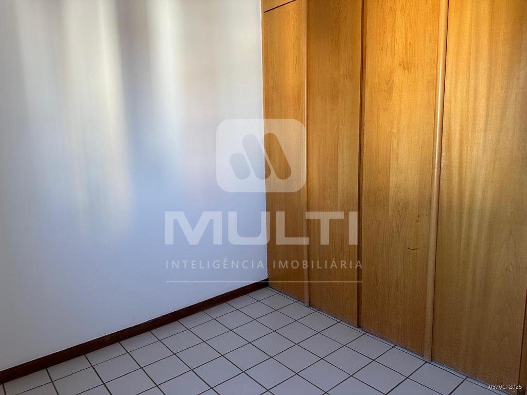 Apartamento à venda com 3 quartos, 90m² - Foto 4