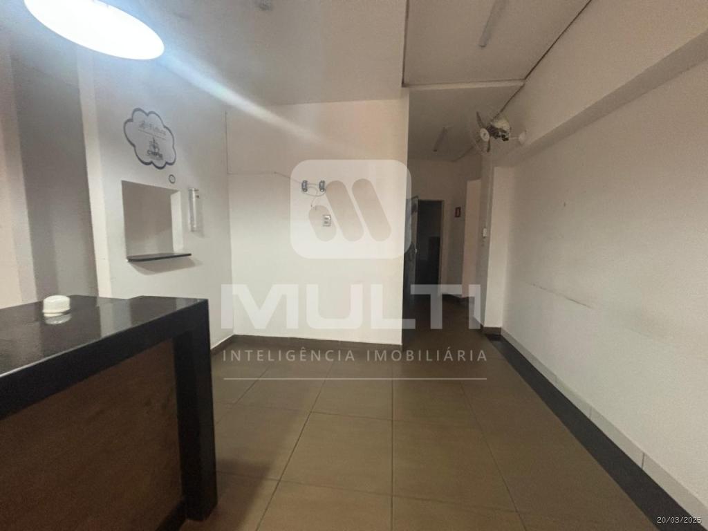 Casa à venda com 4 quartos, 356m² - Foto 5