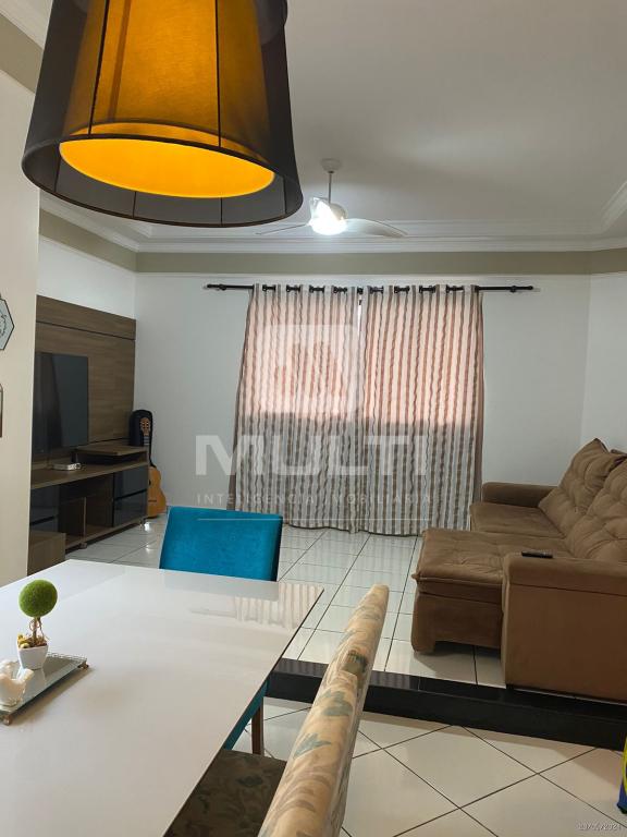 Casa à venda com 3 quartos, 190m² - Foto 3