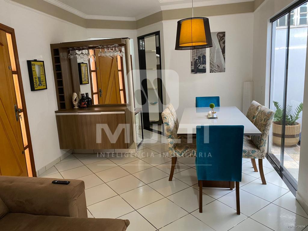 Casa à venda com 3 quartos, 190m² - Foto 4