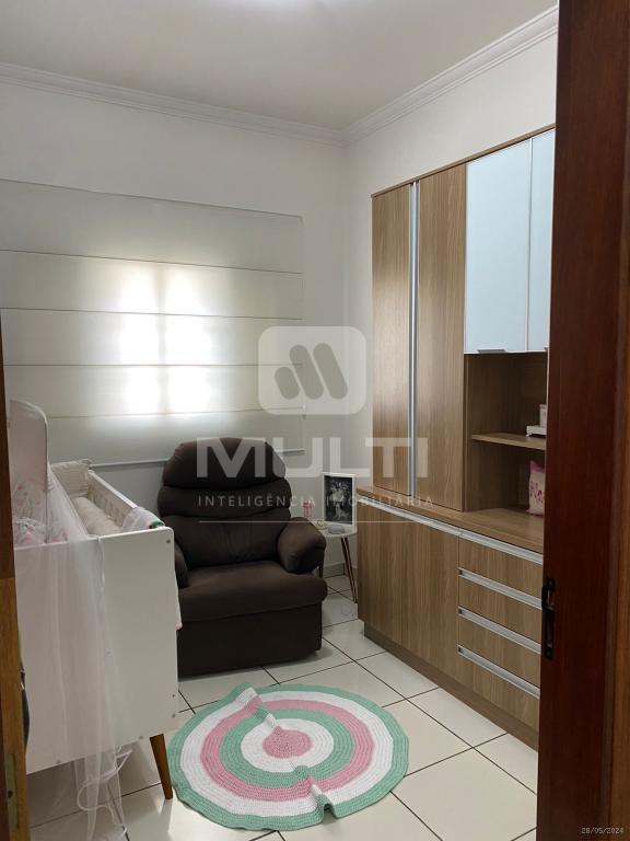 Casa à venda com 3 quartos, 190m² - Foto 13