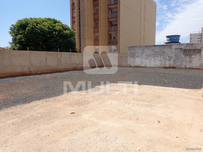 Loteamento e Condomínio à venda com 1 quarto, 704m² - Foto 4