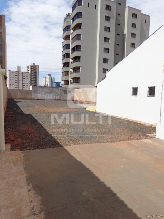 Loteamento e Condomínio à venda com 1 quarto, 704m² - Foto 5