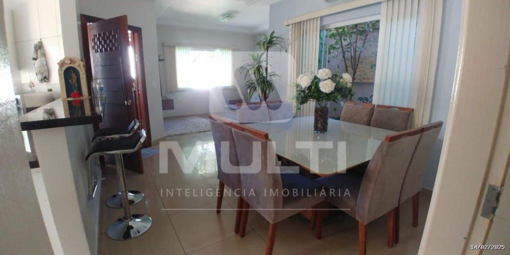 Casa à venda com 4 quartos, 330m² - Foto 4