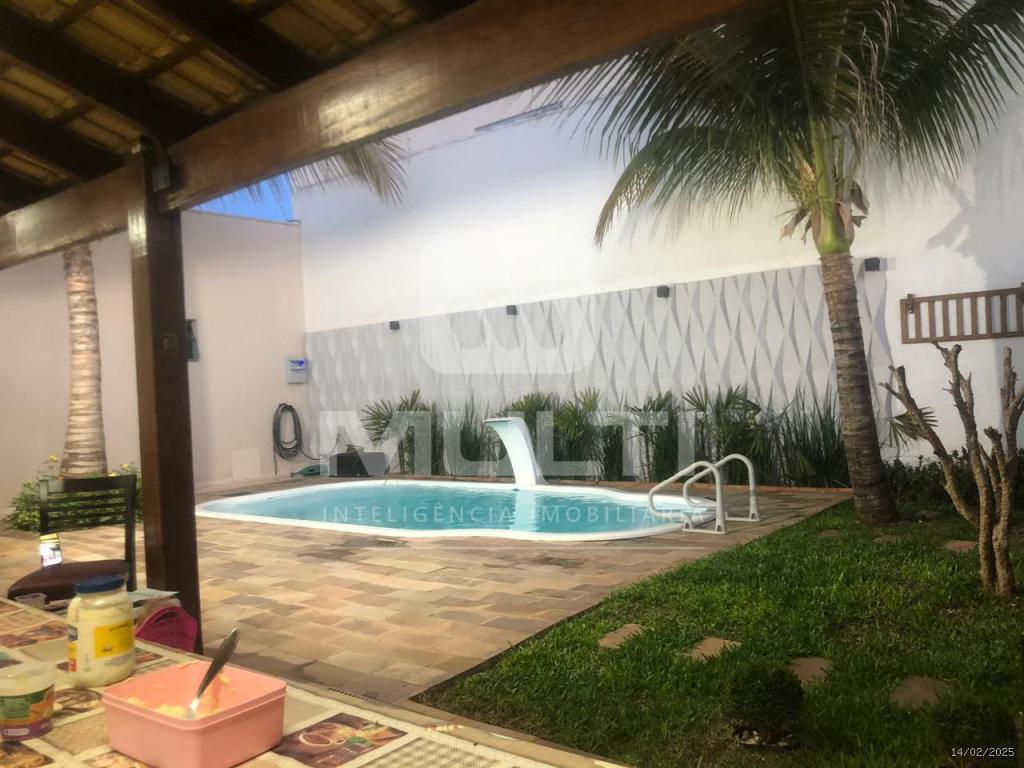 Casa à venda com 4 quartos, 330m² - Foto 17