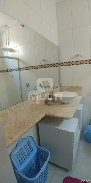 Casa à venda com 4 quartos, 330m² - Foto 19