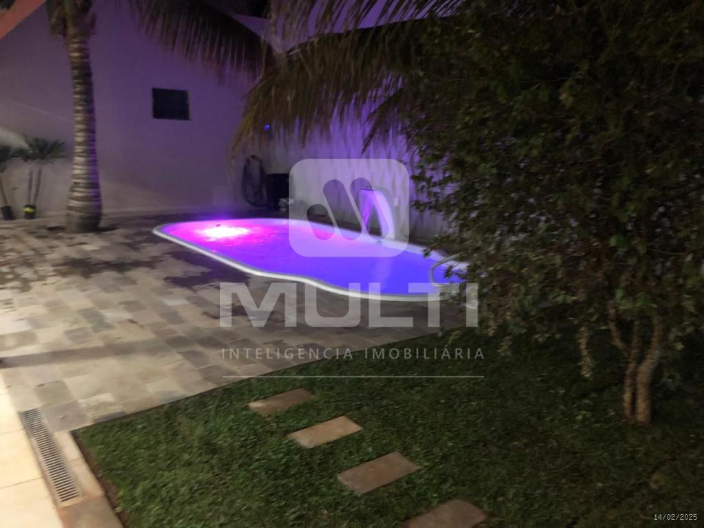 Casa à venda com 4 quartos, 330m² - Foto 20