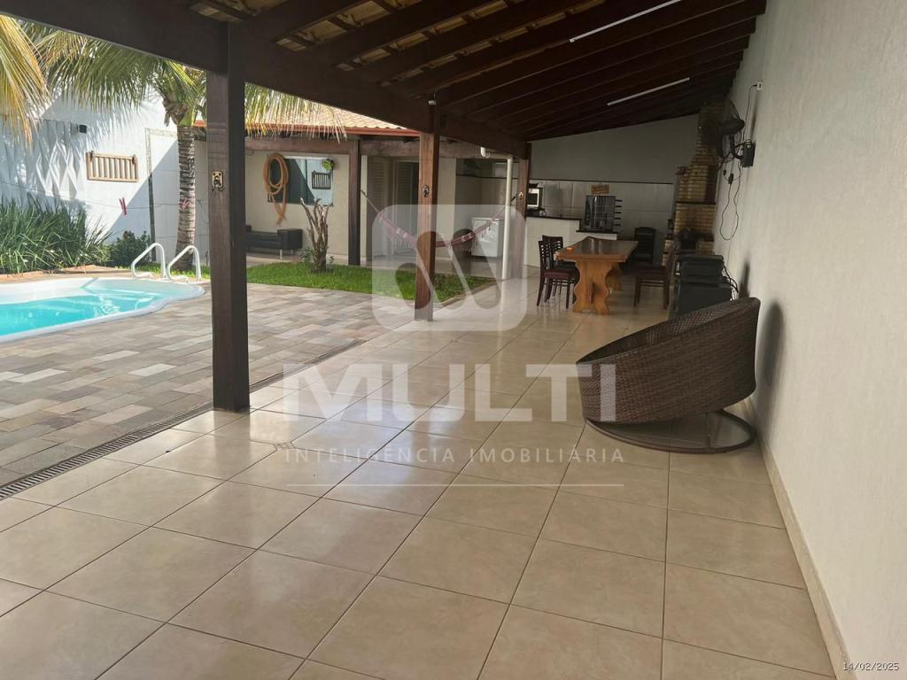 Casa à venda com 4 quartos, 330m² - Foto 21