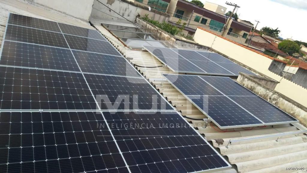 Casa à venda com 4 quartos, 330m² - Foto 22