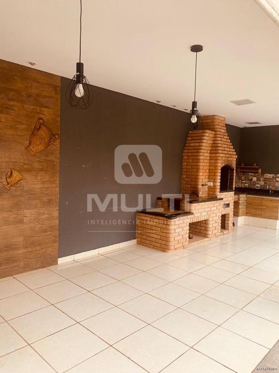 Casa à venda com 3 quartos, 320m² - Foto 8