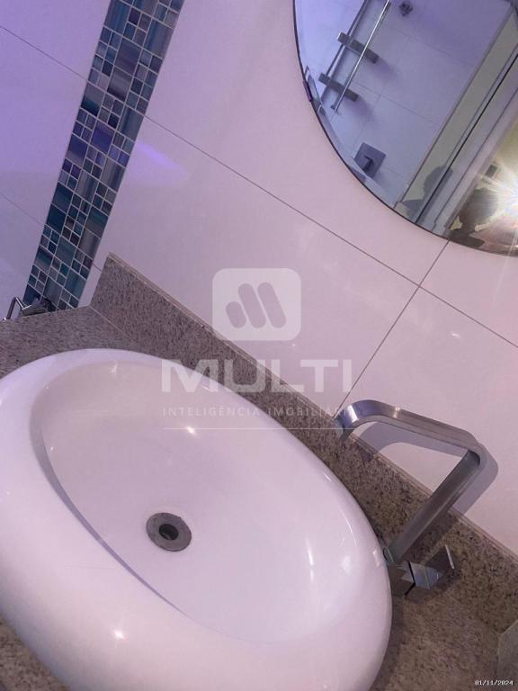 Casa à venda com 3 quartos, 320m² - Foto 24