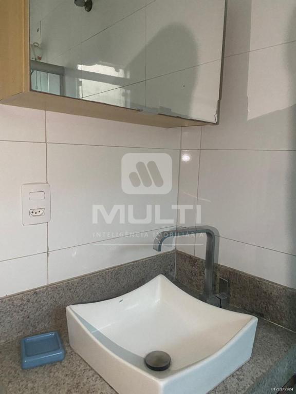 Casa à venda com 3 quartos, 320m² - Foto 32