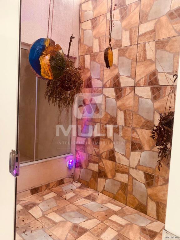 Casa à venda com 3 quartos, 320m² - Foto 35