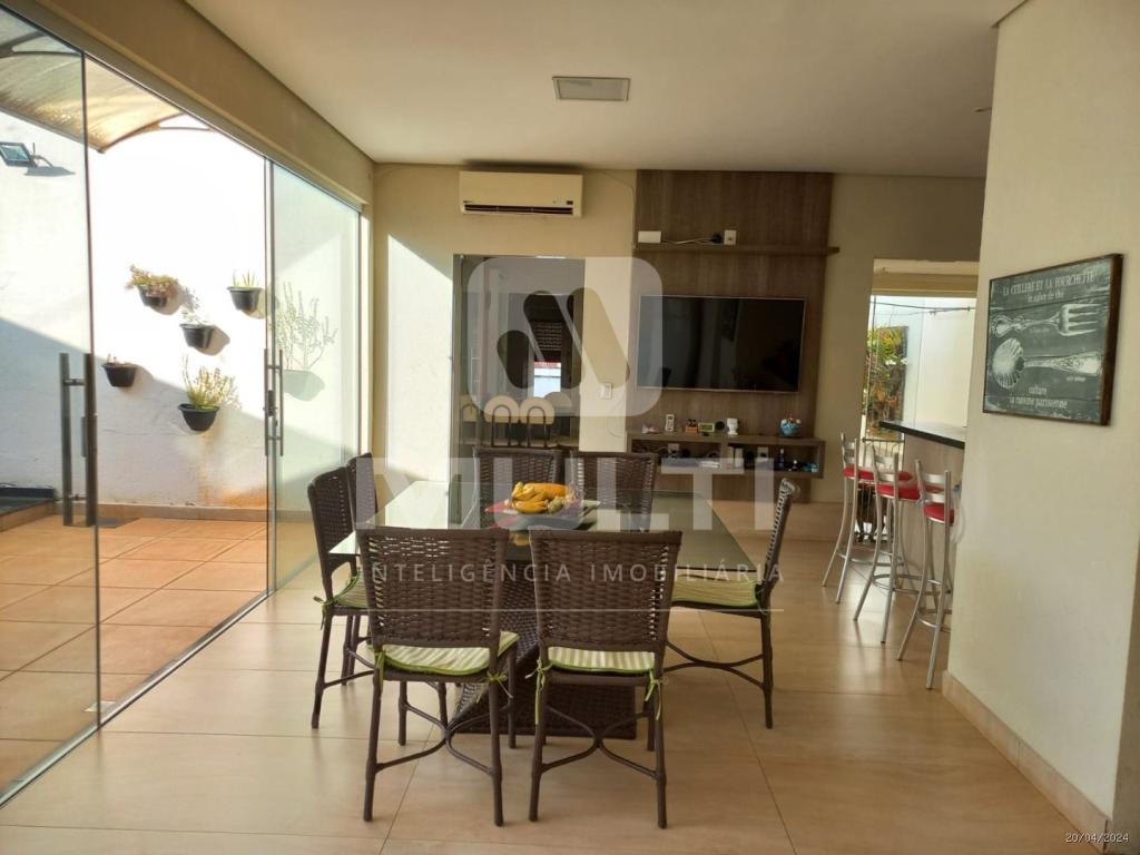 Casa, 3 quartos, 235 m² - Foto 12