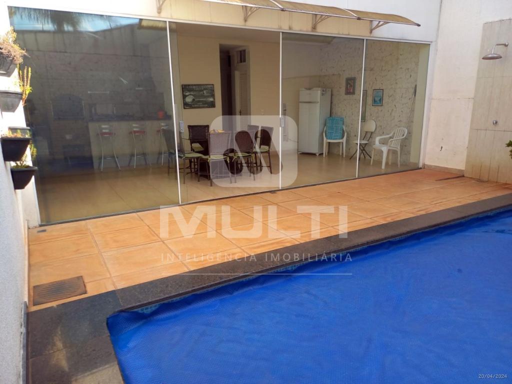 Casa, 3 quartos, 235 m² - Foto 15