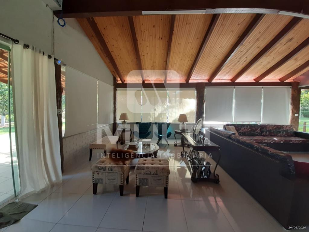 Chácara à venda com 6 quartos, 500m² - Foto 2