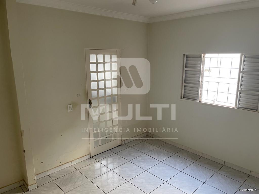 Casa à venda com 3 quartos, 221m² - Foto 12