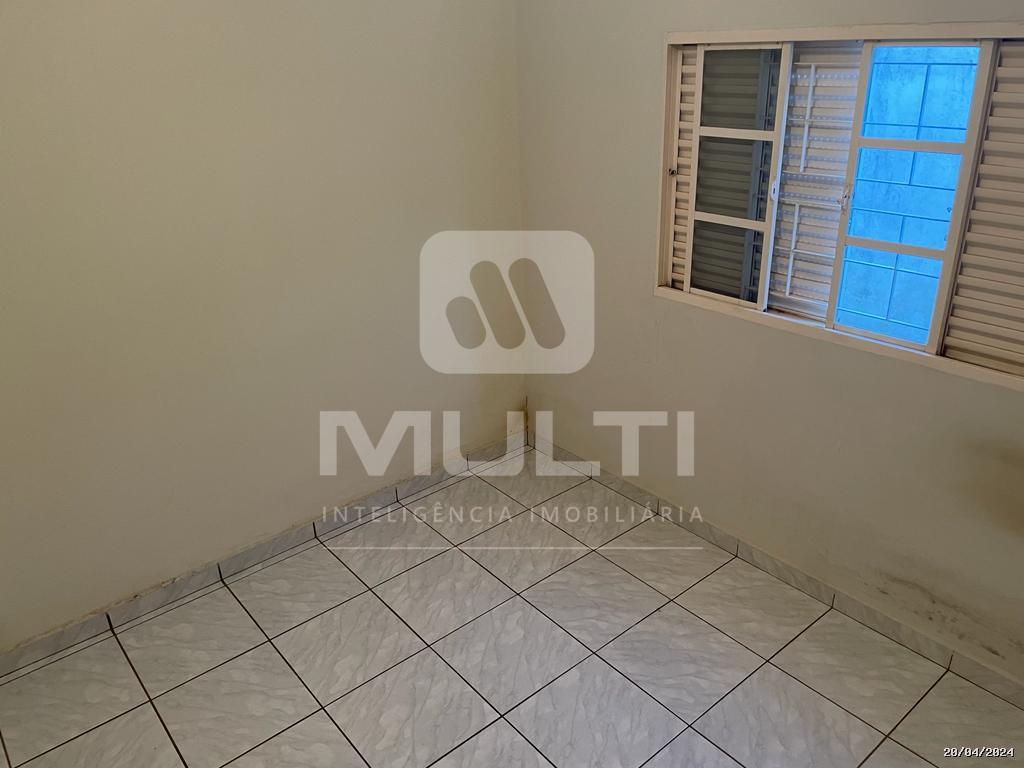 Casa à venda com 3 quartos, 221m² - Foto 14