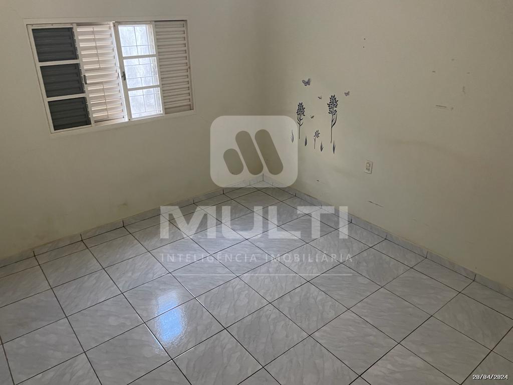 Casa à venda com 3 quartos, 221m² - Foto 16