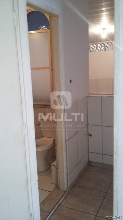 Casa à venda com 4 quartos, 103m² - Foto 4