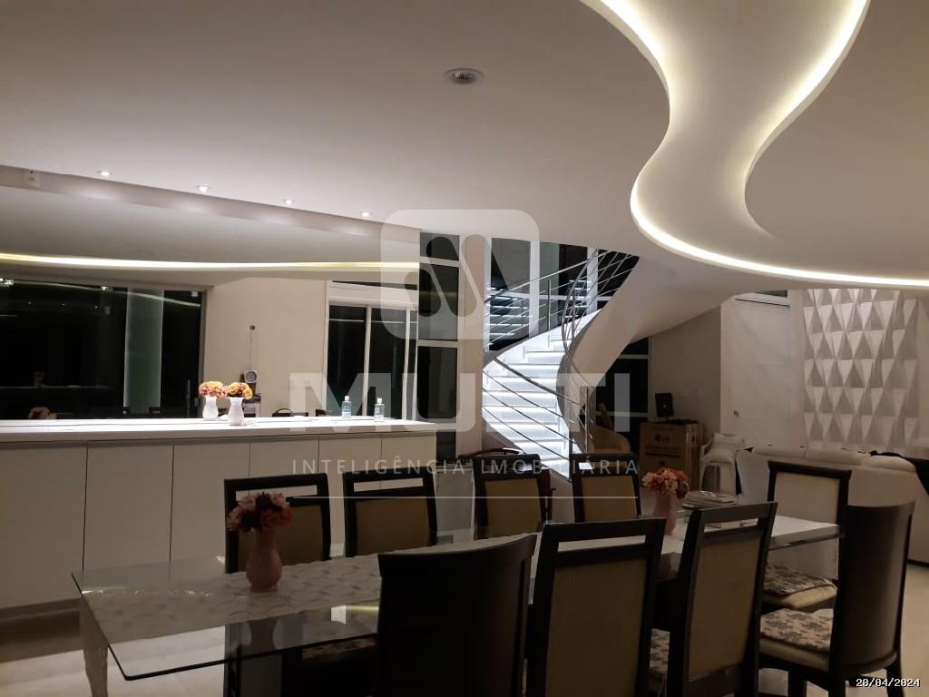 Casa de Condomínio à venda com 5 quartos, 627m² - Foto 1