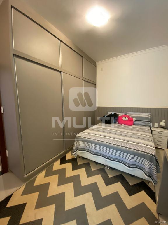 Casa, 3 quartos, 220 m² - Foto 8