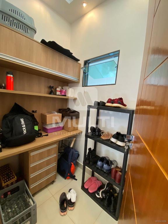 Casa, 3 quartos, 220 m² - Foto 15