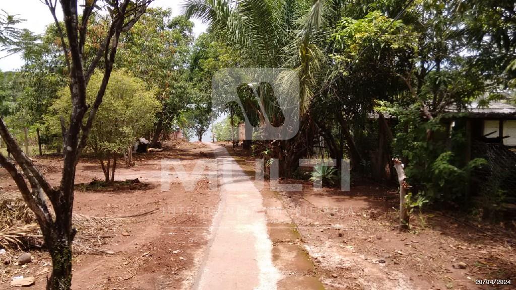 Chácara à venda com 2 quartos, 120m² - Foto 1