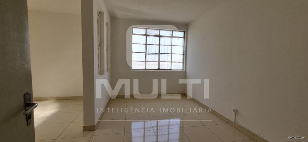 Apartamento à venda com 3 quartos, 102m² - Foto 2
