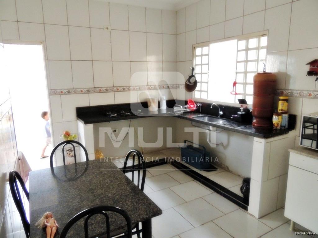 Casa à venda com 3 quartos, 120m² - Foto 9