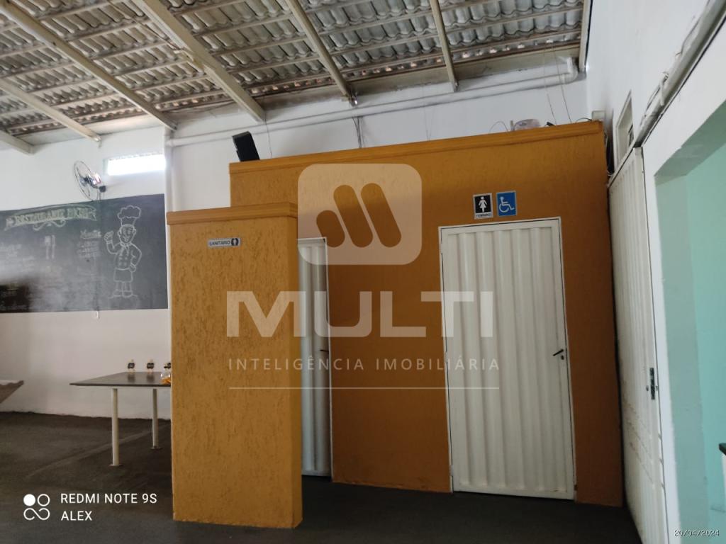 Prédio Inteiro à venda com 1 quarto, 250m² - Foto 15