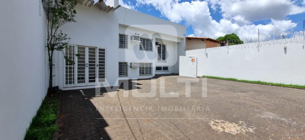 Prédio Inteiro à venda com 1 quarto, 248m² - Foto 1