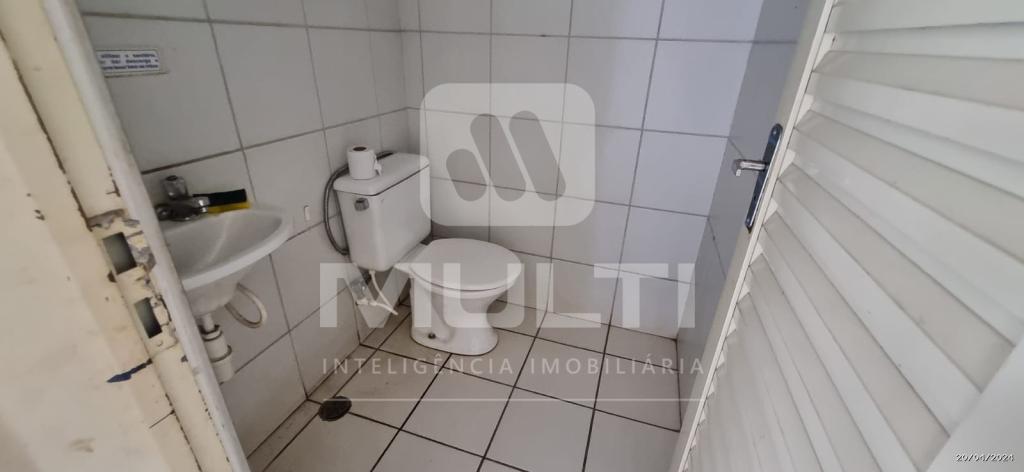 Prédio Inteiro à venda com 1 quarto, 248m² - Foto 15