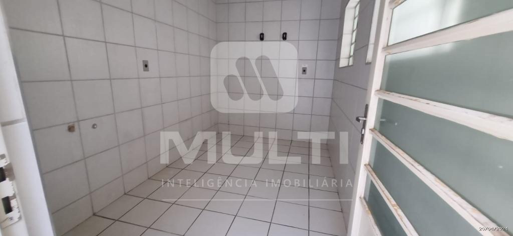 Prédio Inteiro à venda com 1 quarto, 248m² - Foto 18