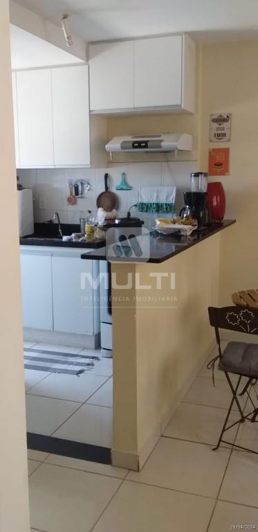 Apartamento à venda com 2 quartos, 44m² - Foto 9