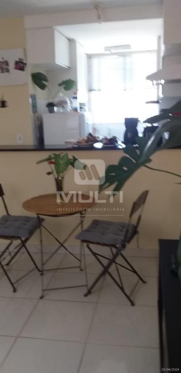 Apartamento à venda com 2 quartos, 44m² - Foto 11