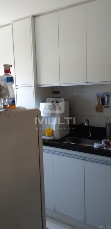 Apartamento à venda com 2 quartos, 44m² - Foto 12