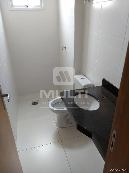 Apartamento à venda com 3 quartos, 75m² - Foto 2