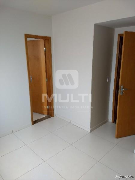 Apartamento à venda com 3 quartos, 75m² - Foto 7