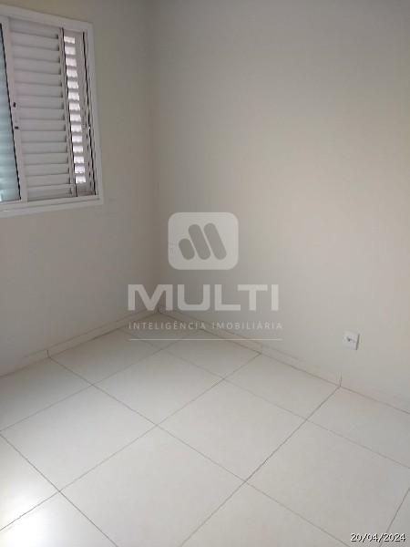 Apartamento à venda com 3 quartos, 75m² - Foto 13