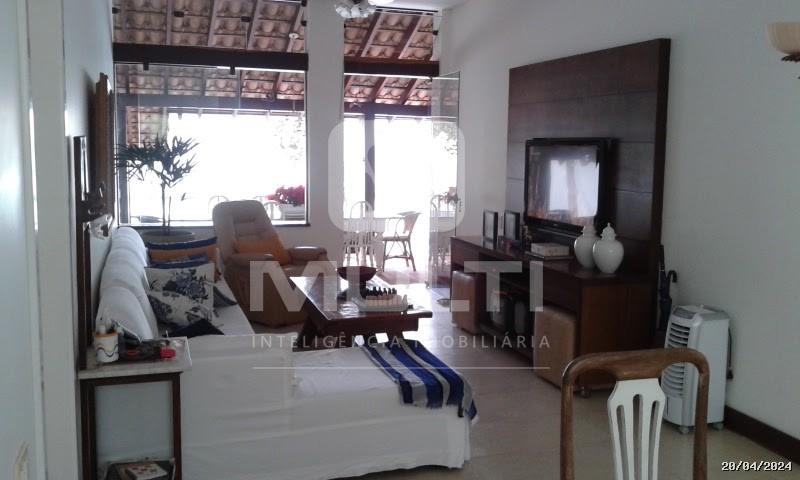 Casa à venda com 3 quartos, 436m² - Foto 8