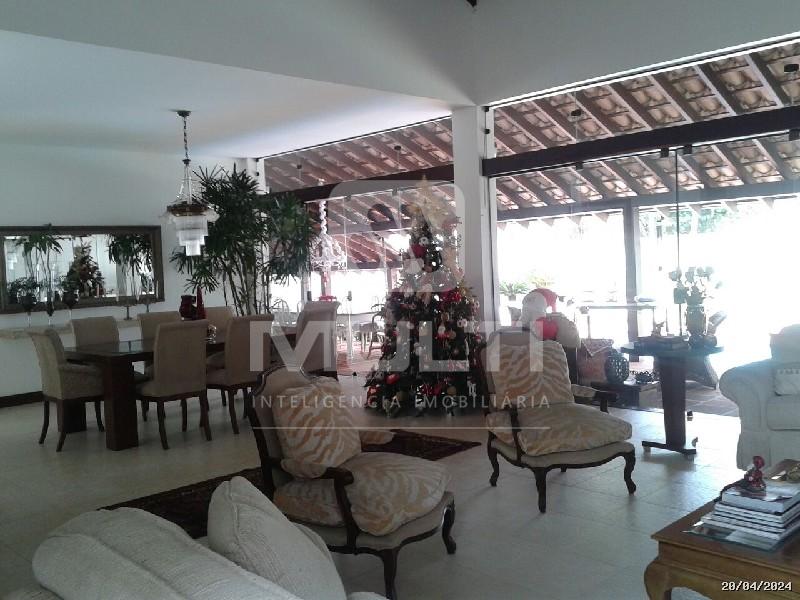 Casa à venda com 3 quartos, 436m² - Foto 11