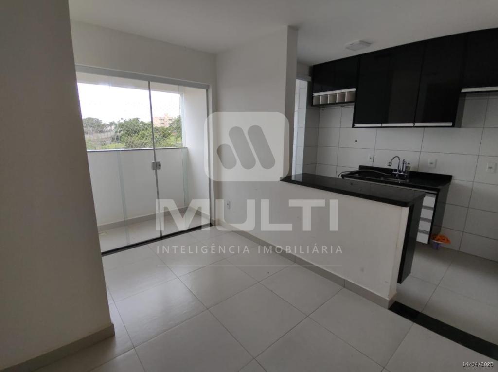 Apartamento à venda com 3 quartos, 67m² - Foto 1